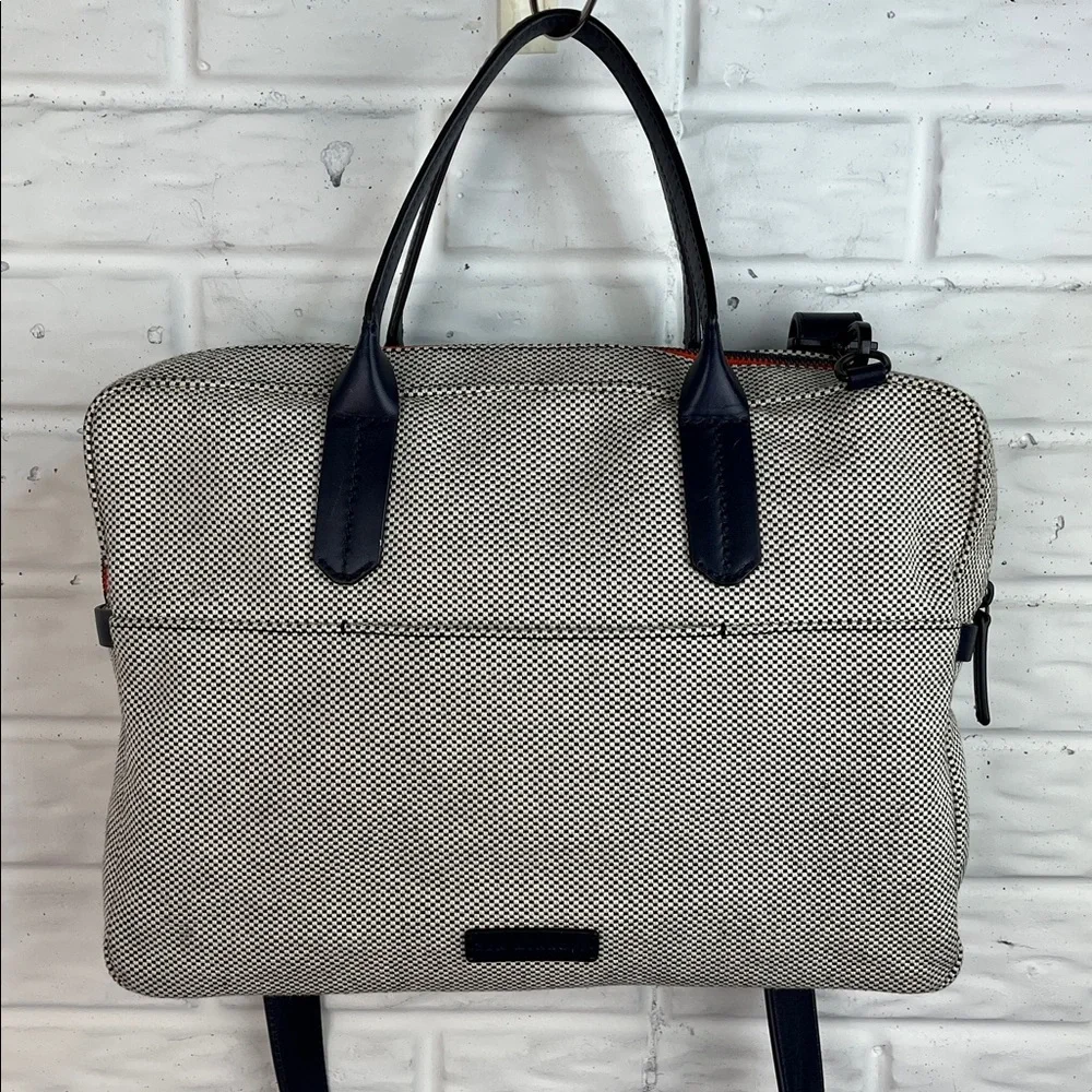 BEN MINKOFF FULTON MESSENGER BRIEFCASE BLACK WHITE FABRIC NAVY LEATHER TRIM